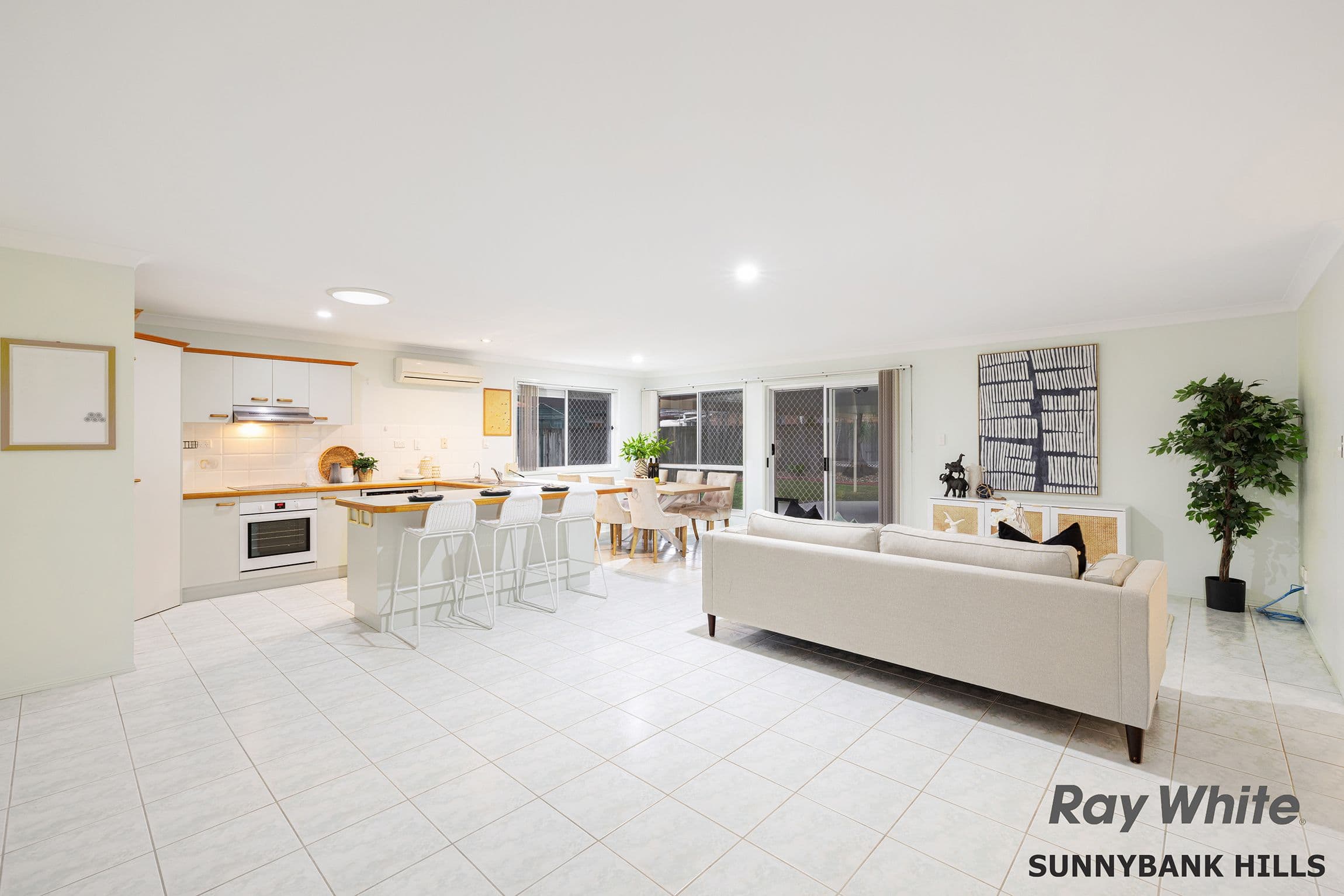 37 Bougainvillea Street, Calamvale QLD 4116, Calamvale - Thumbnail 2