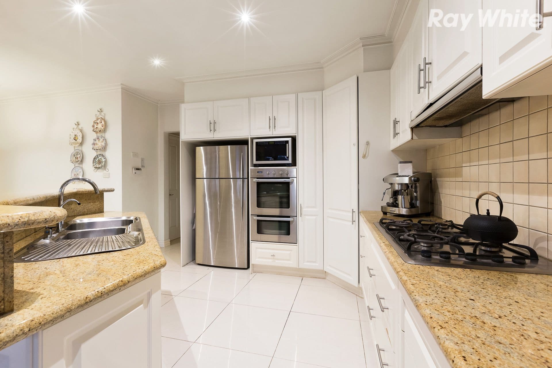215 Beach Road, Black Rock VIC 3193, Black Rock - Thumbnail 5