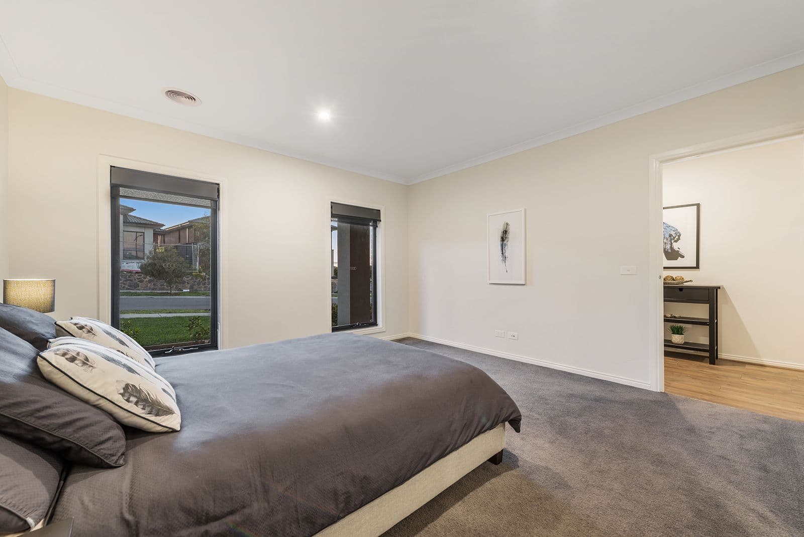 6 Dickens Street, Craigieburn VIC 3064, Craigieburn - Thumbnail 4