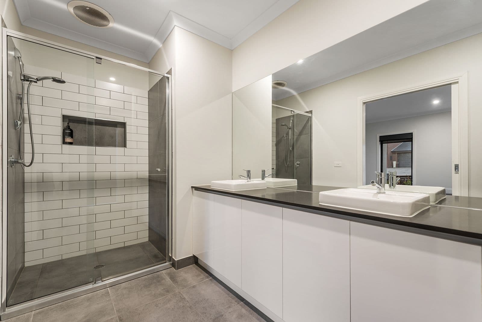 6 Dickens Street, Craigieburn VIC 3064, Craigieburn - Thumbnail 6