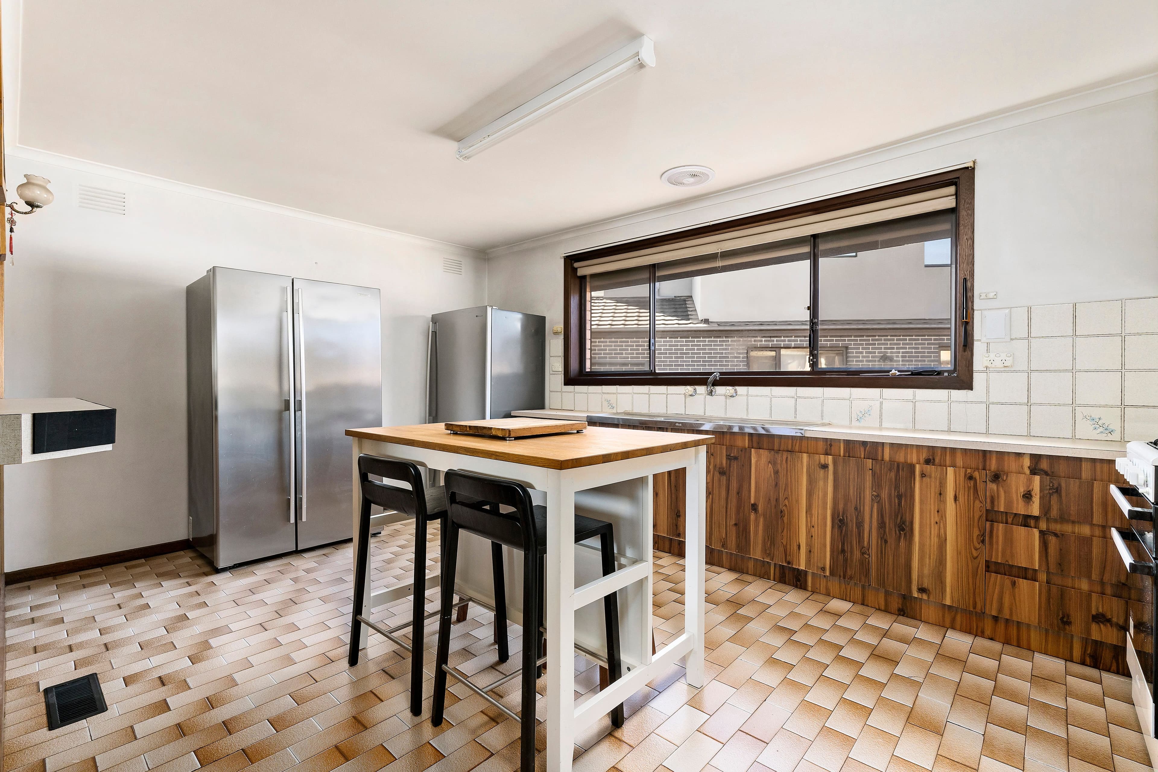 37 Atkinson Street, Chadstone VIC 3148, Chadstone - Thumbnail 3