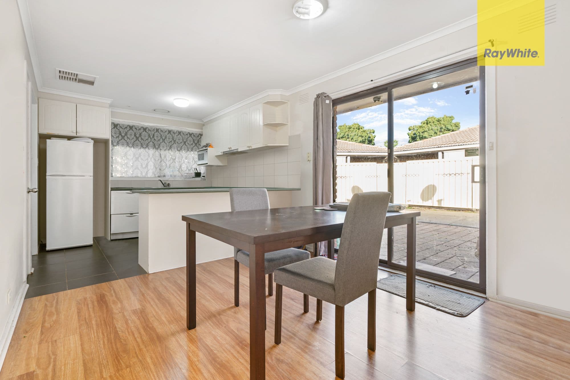 6 Hurley Street, Melton VIC 3337, Melton - Thumbnail 4