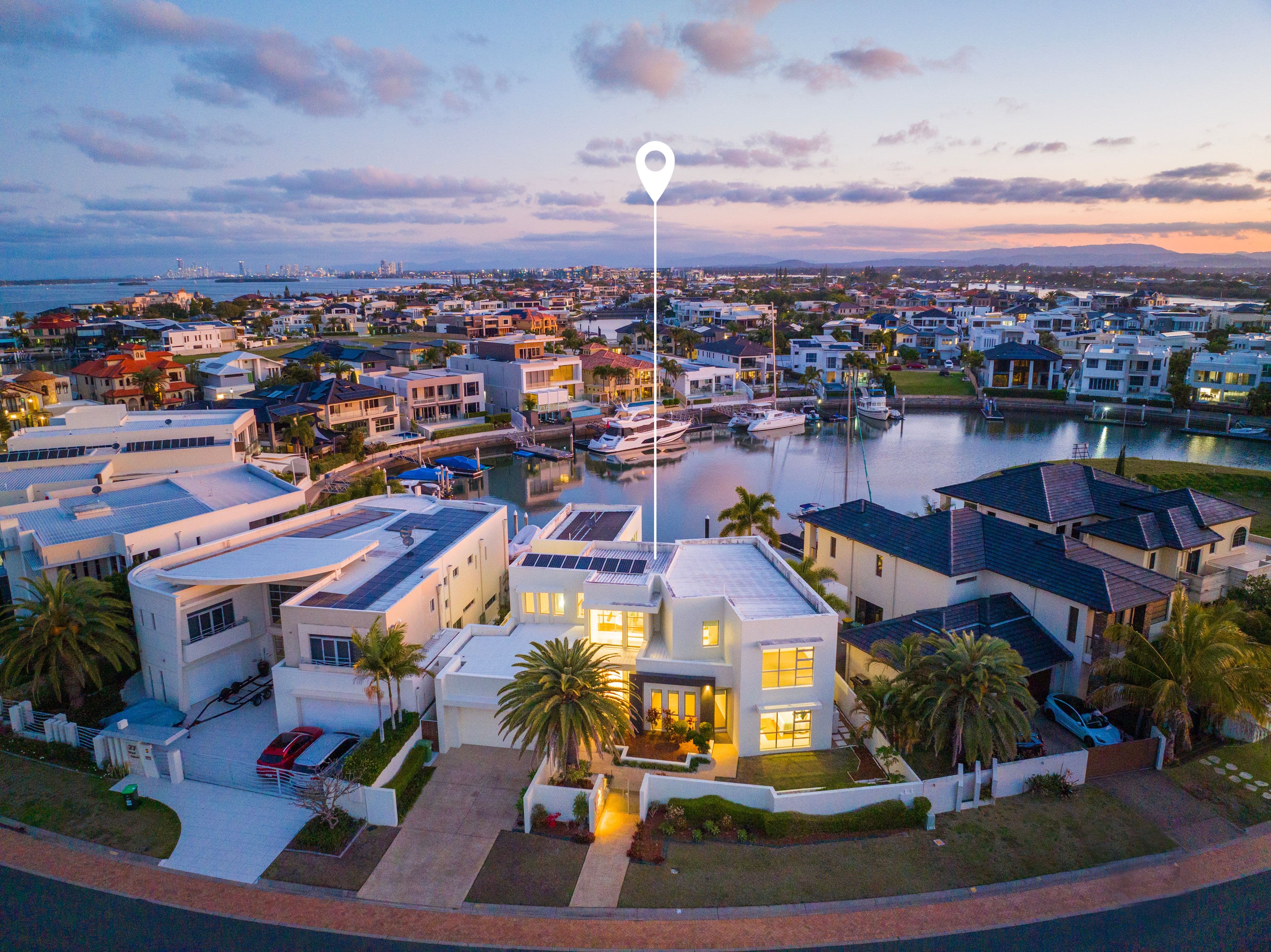 25 Royal Albert Crescent, Sovereign Islands QLD 4216, Sovereign Islands - Thumbnail 2