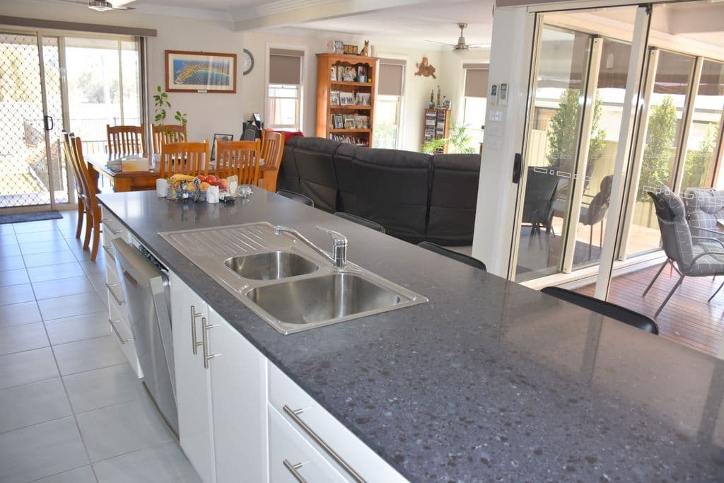 33 Bohenia Crescent, Moree NSW 2400, Moree - Thumbnail 5