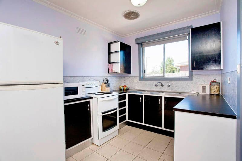 31 Libau Avenue, BELL PARK VIC 3215, Bell Park - Thumbnail 3