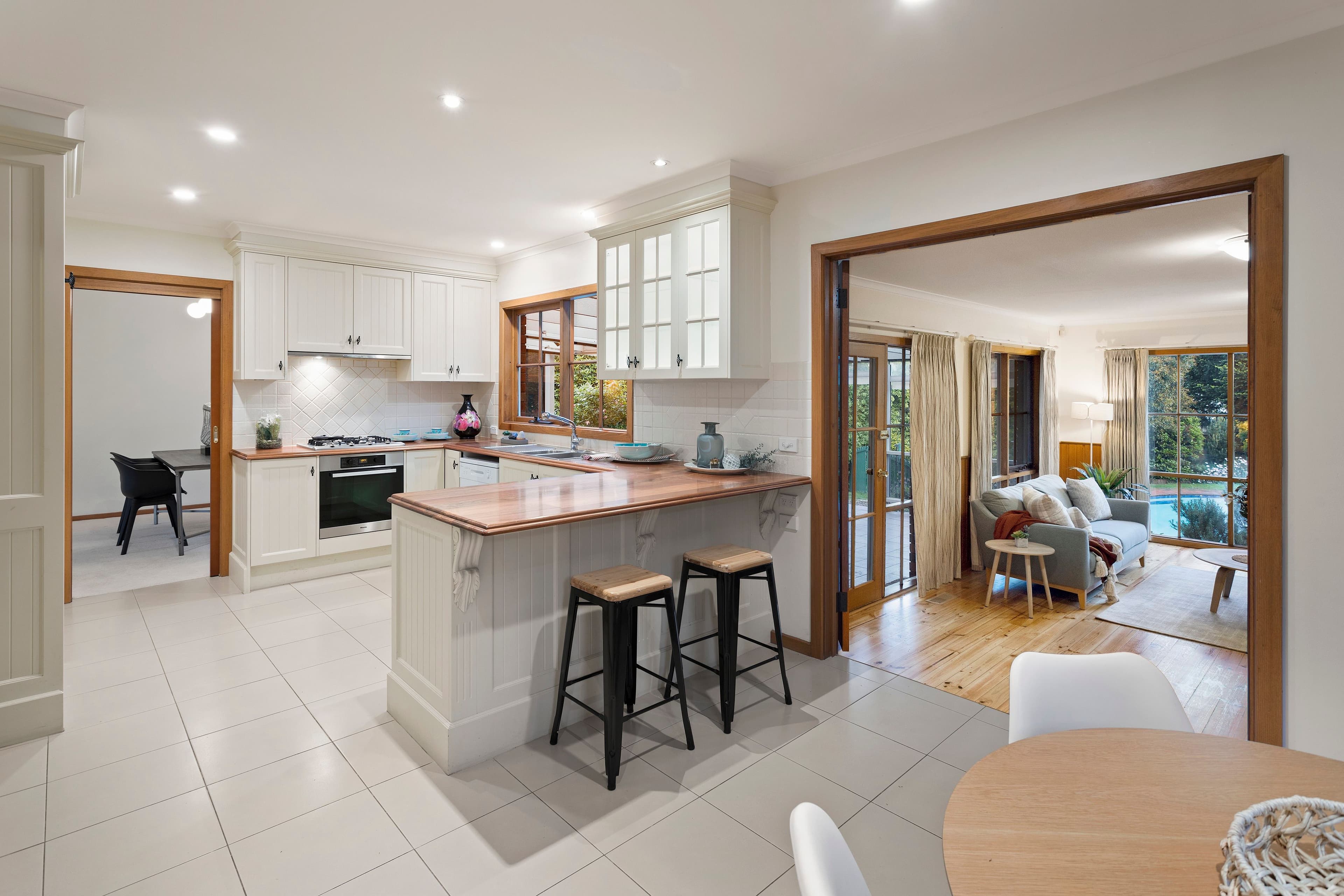 4 Hallifax Court, Doncaster East VIC 3109, Doncaster East - Thumbnail 3