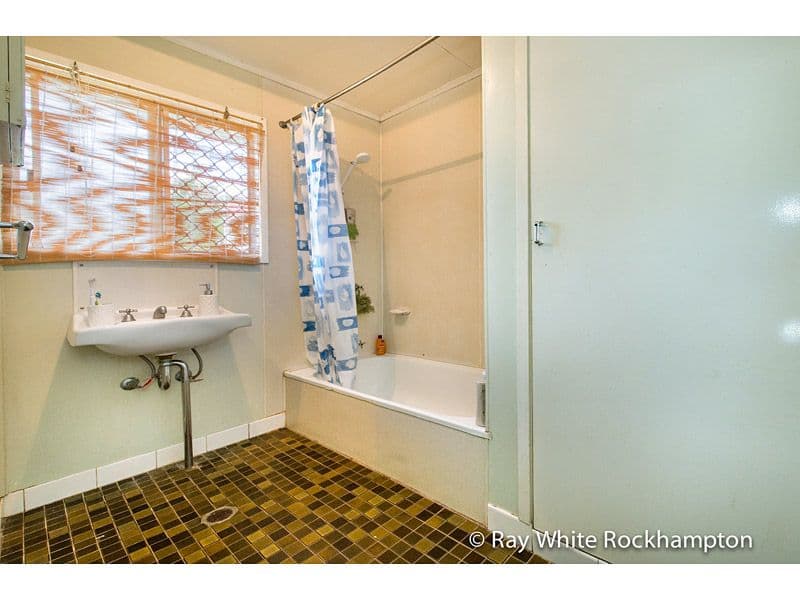 8 Hammond Street, Kawana QLD 4701, Kawana - Thumbnail 8