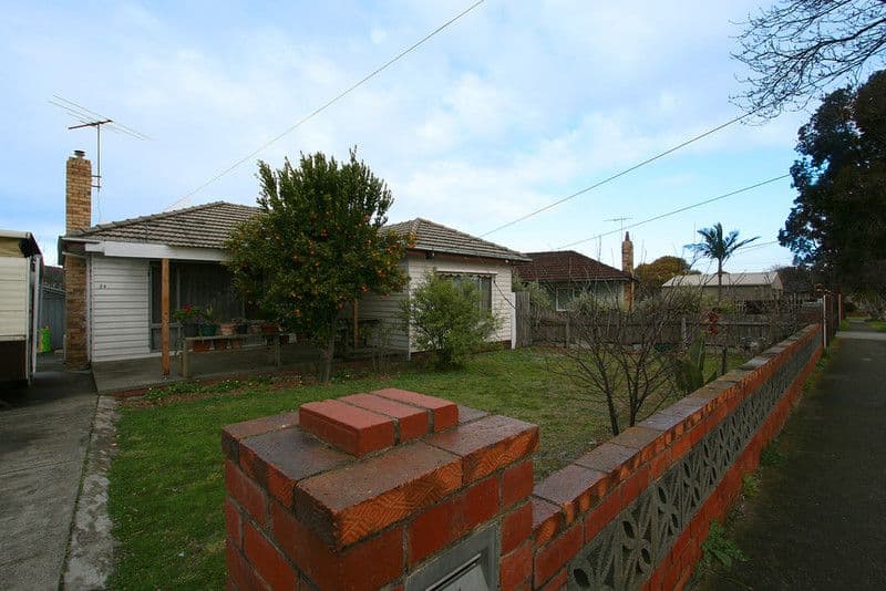 24 Arunta Crescent, CLARINDA VIC 3169, Clarinda - Thumbnail 2