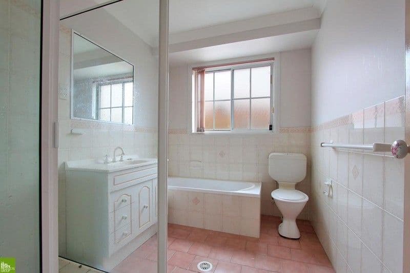 114/430 Marine Parade, Biggera Waters, QLD, 4216, Biggera Waters - Thumbnail 4