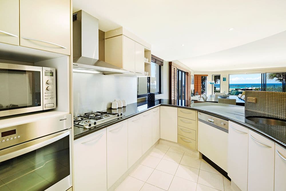 1285 Gold Coast Highway, Palm Beach QLD 4221, Palm Beach - Thumbnail 4