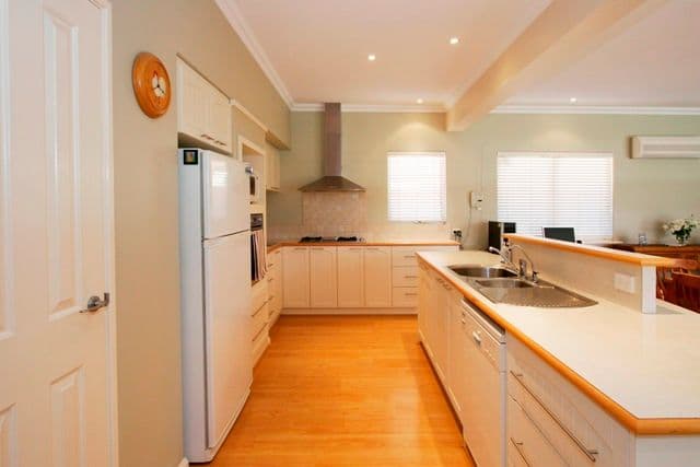 80 Ashmore Avenue, CANNING VALE WA 6155, Canning Vale - Thumbnail 7