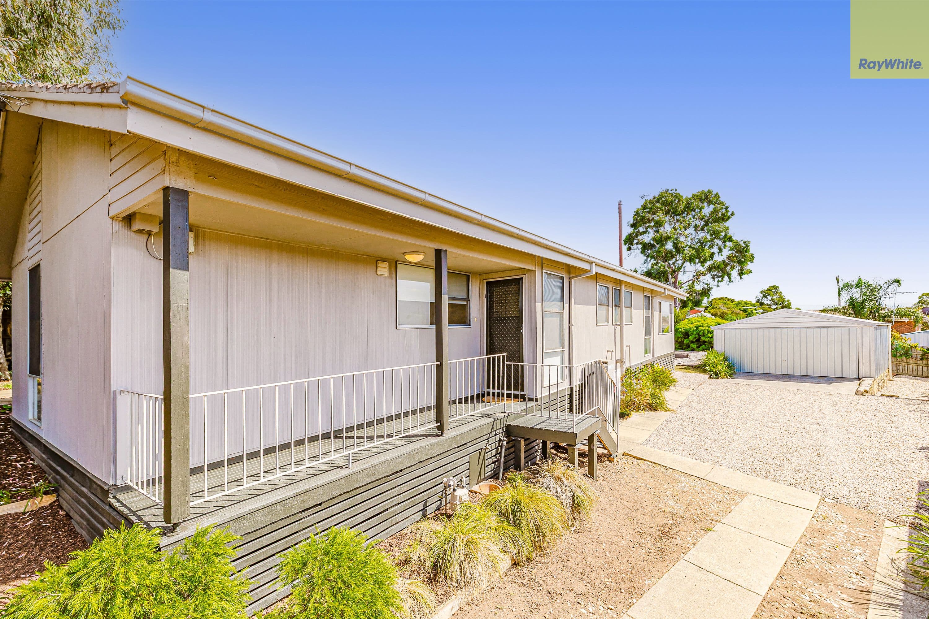 35 Lyle Street, Bacchus Marsh VIC 3340, Bacchus Marsh - Thumbnail 2
