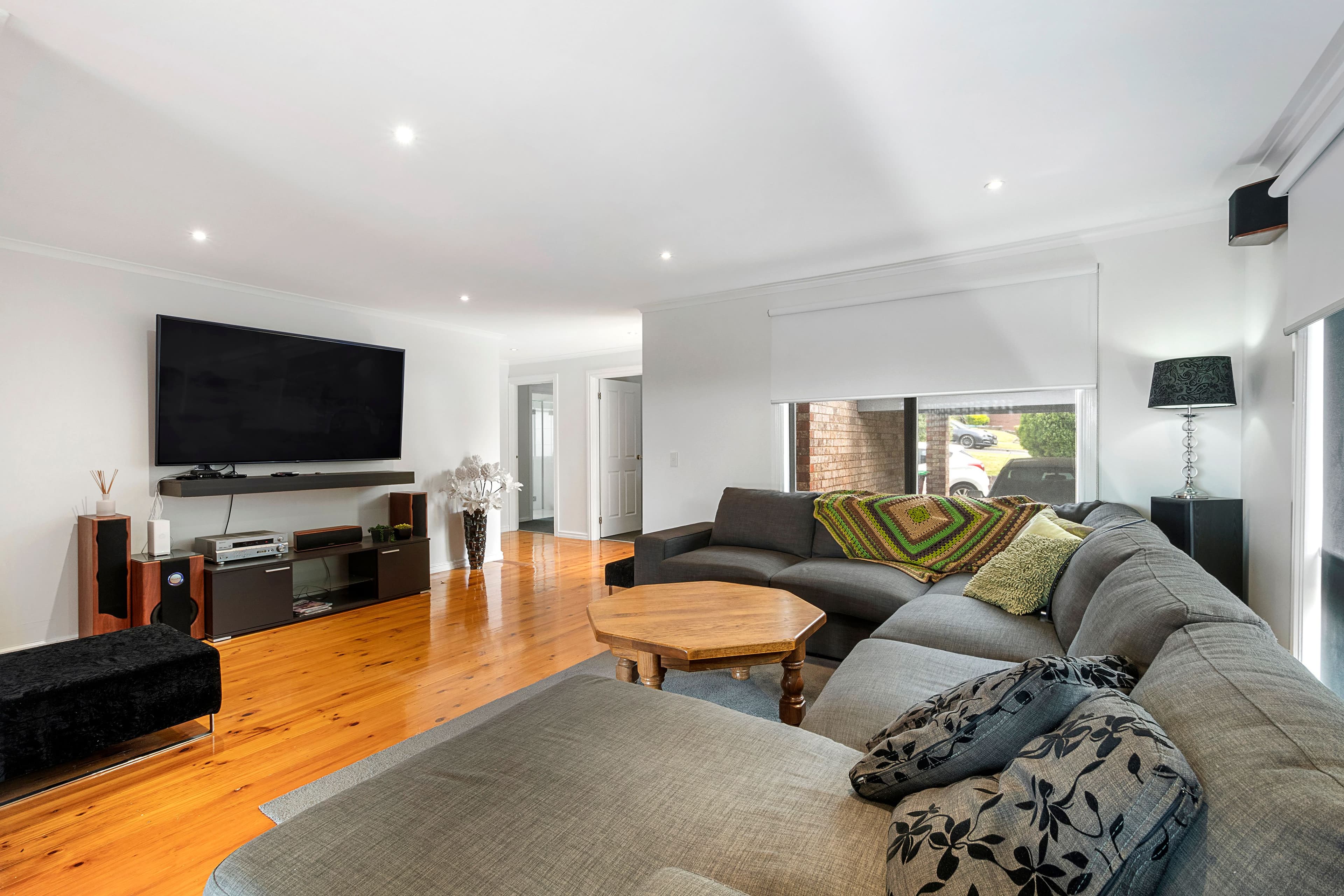 3 Warburton Court, Endeavour Hills VIC 3802, Endeavour Hills - Thumbnail 2