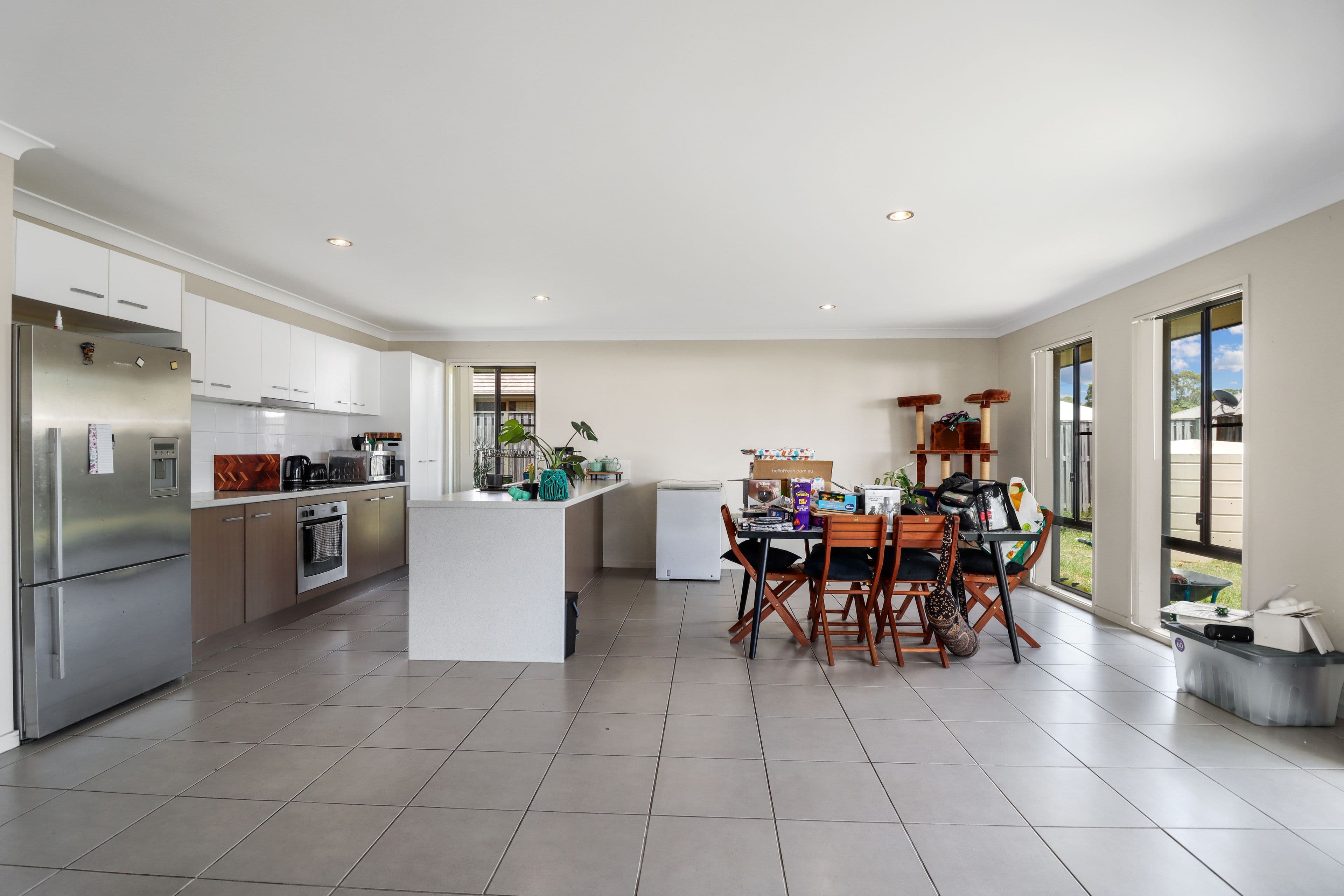 8 Parkhill Avenue, Wondunna QLD 4655, Wondunna - Thumbnail 2