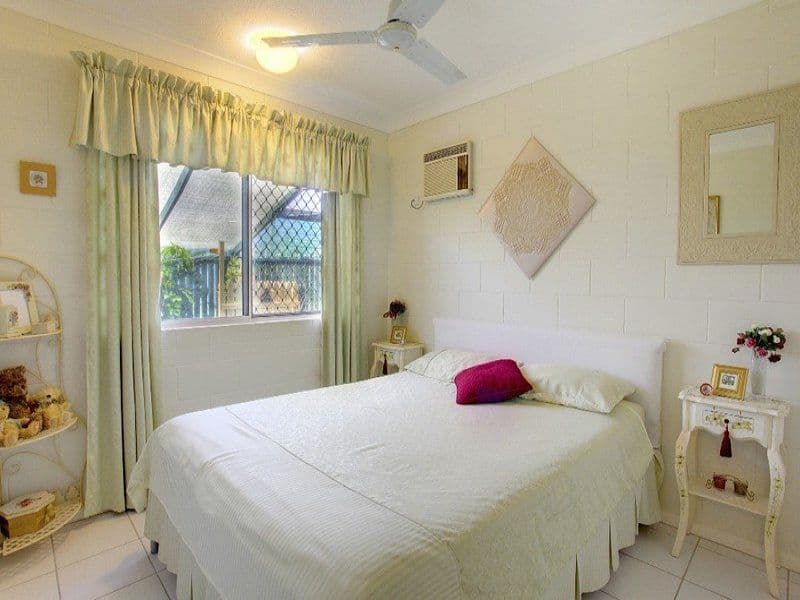17 Elton Drive, KELSO QLD 4815, Kelso - Thumbnail 6