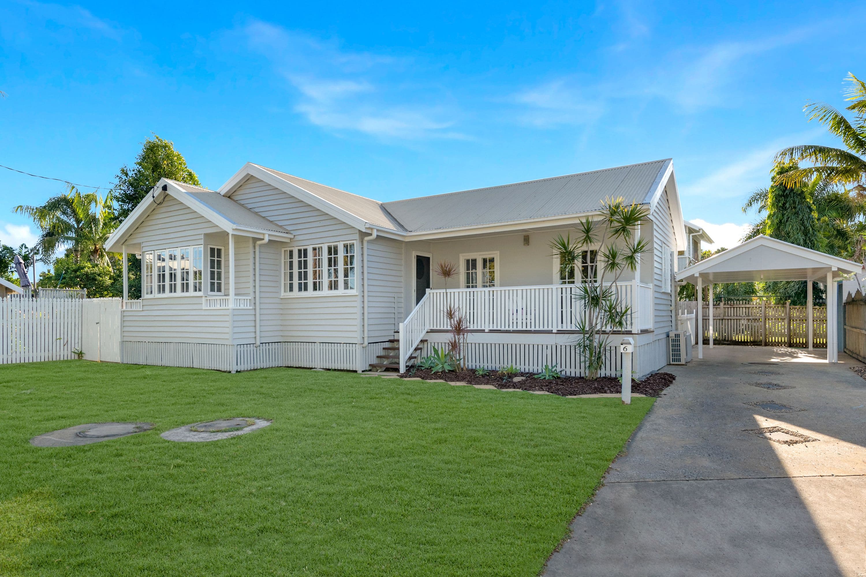 6 Whyte Street, Hermit Park QLD 4812, Hermit Park - Image 1