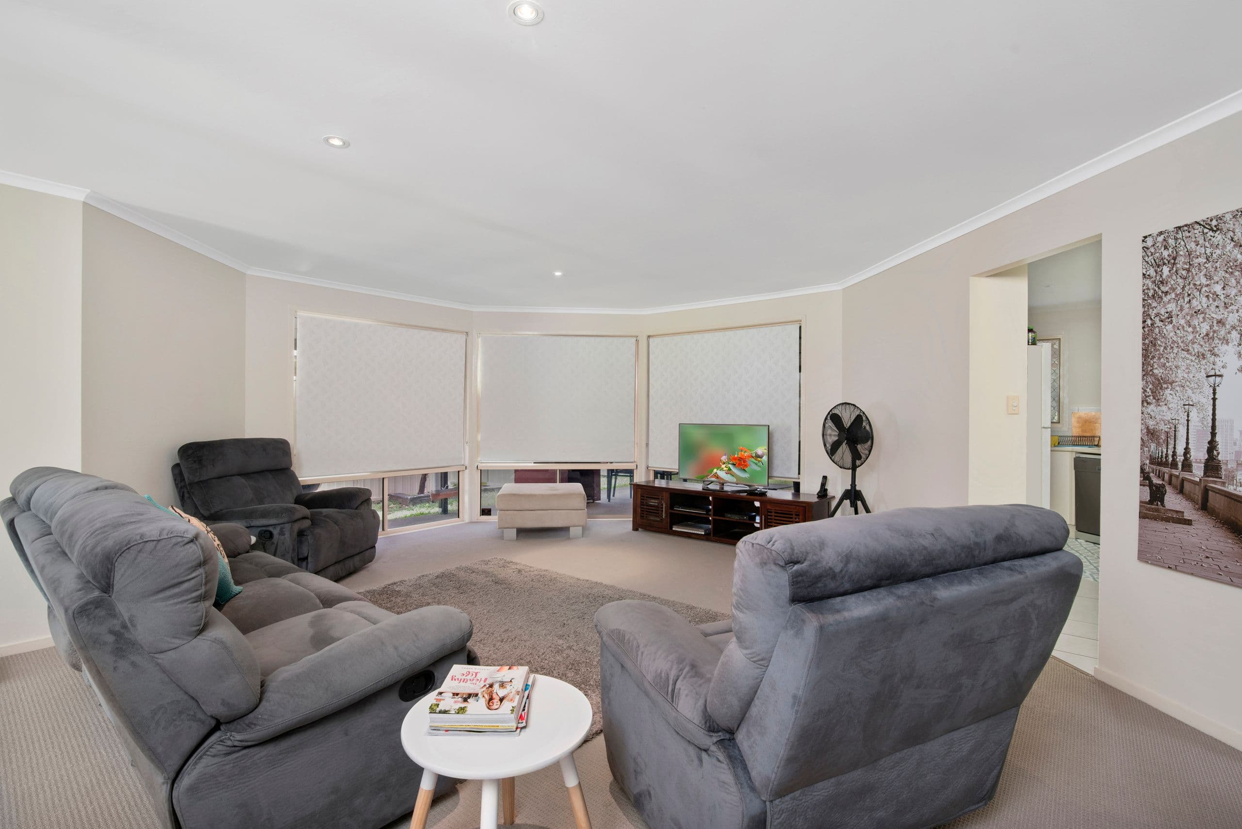 16 Baumea Court, Elanora QLD 4221, Elanora - Thumbnail 5