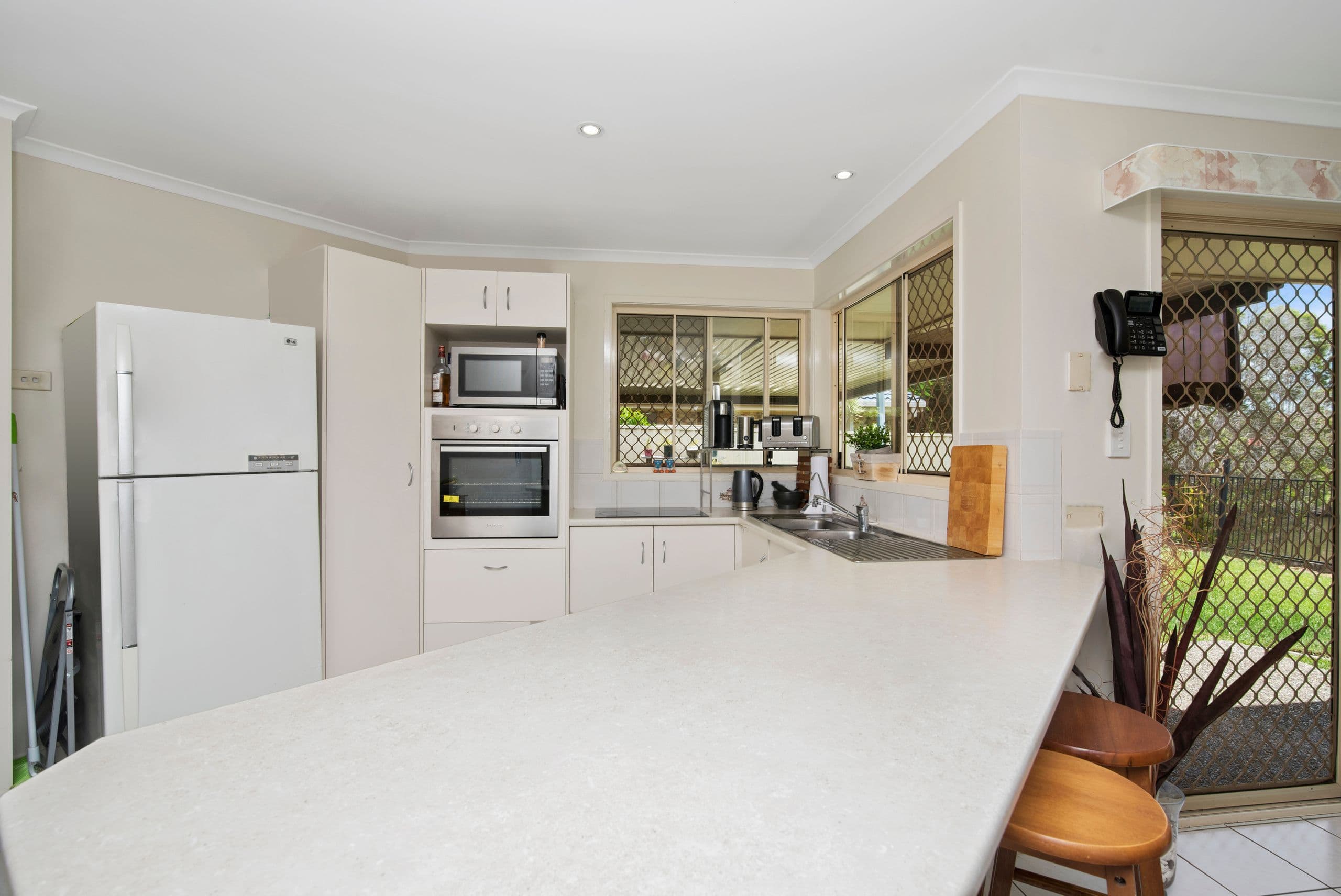 16 Baumea Court, Elanora QLD 4221, Elanora - Thumbnail 8