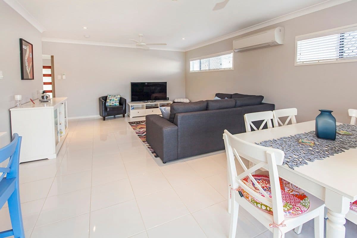 56 Waterside Drive, SPRINGFIELD LAKES QLD 4300, Springfield Lakes - Thumbnail 5