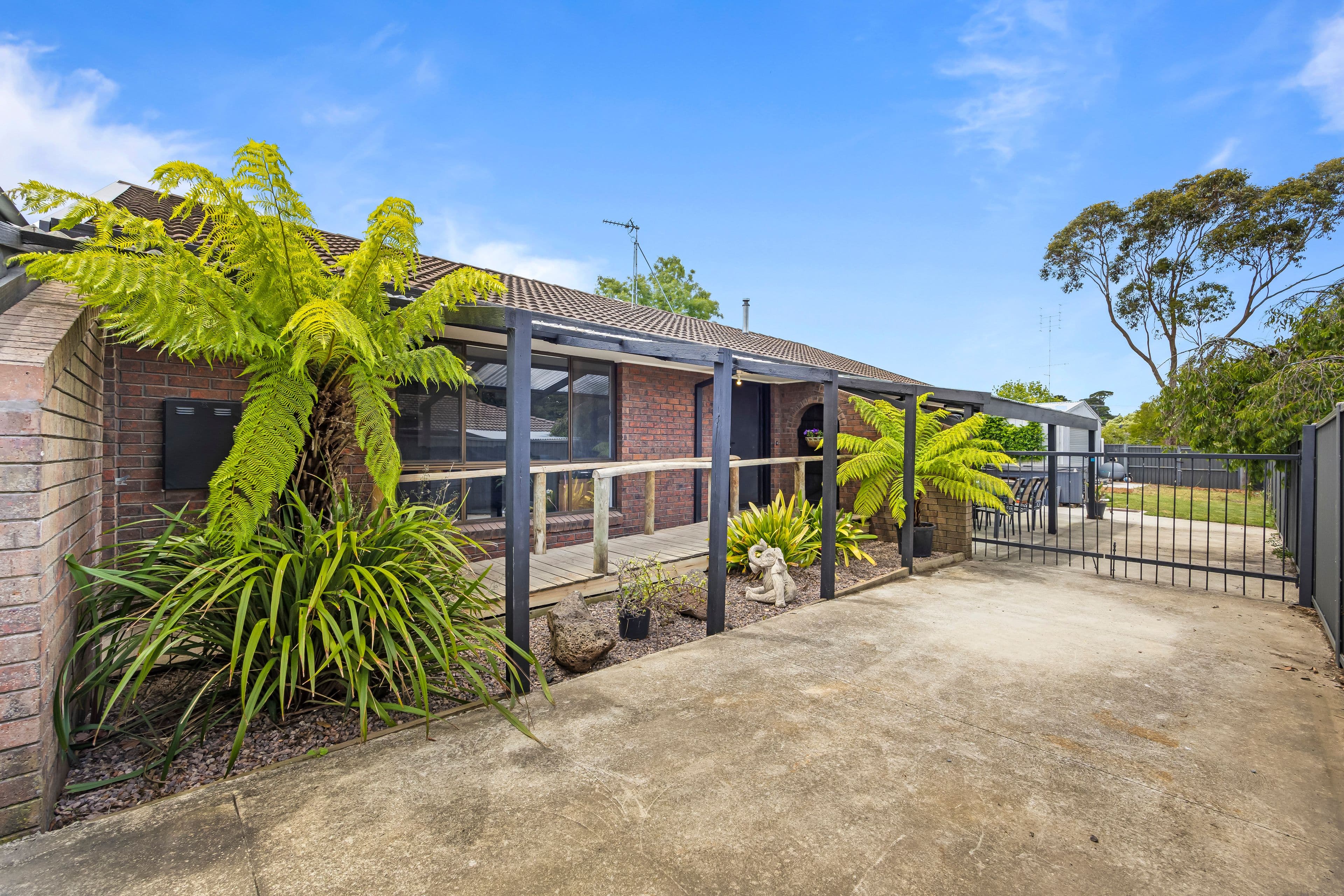 77 Vale Street, Alfredton VIC 3350, Alfredton - Thumbnail 2