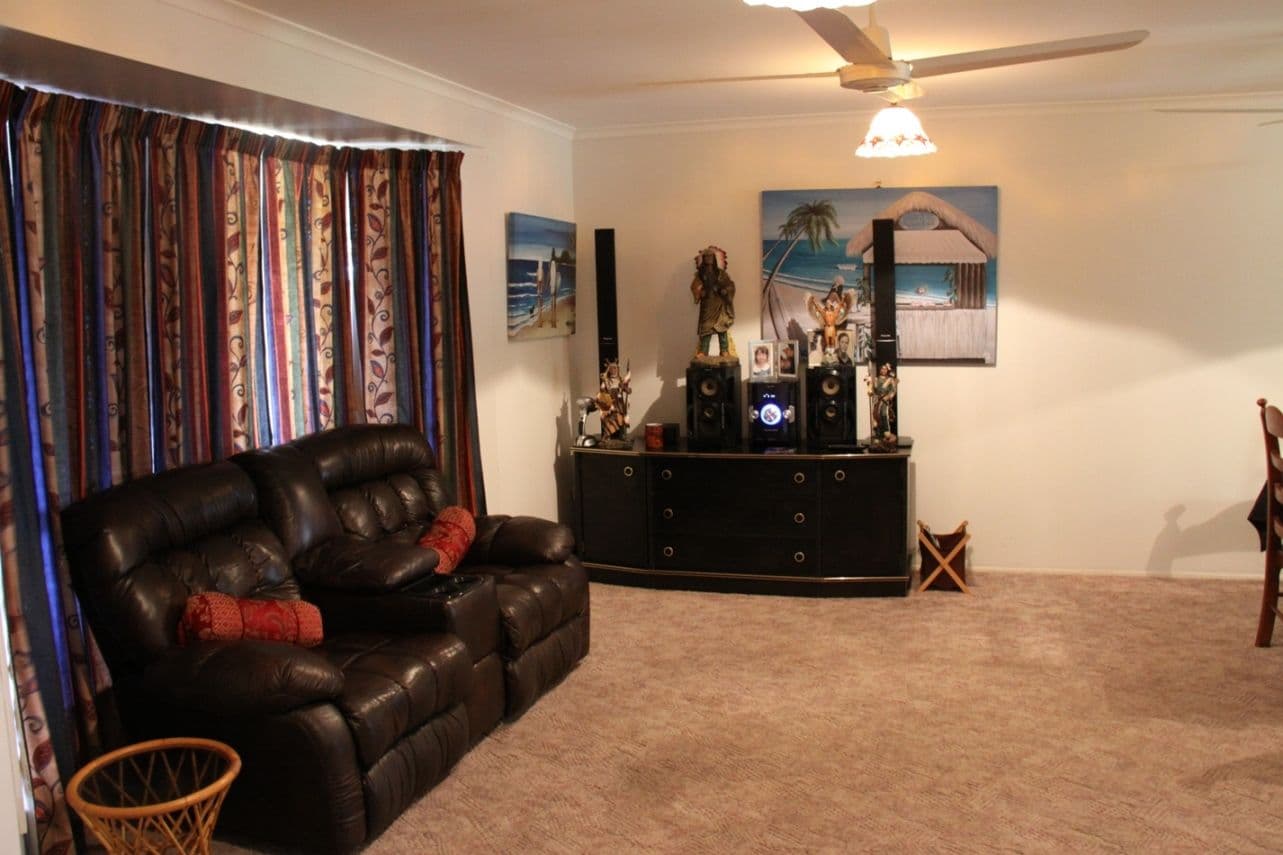 84 Booth Avenue, TANNUM SANDS QLD 4680, Tannum Sands - Thumbnail 2
