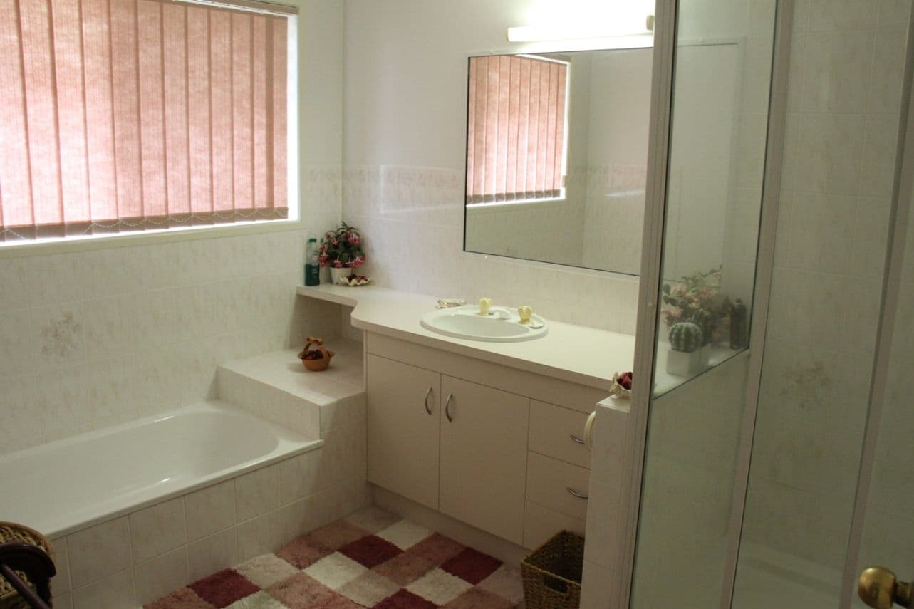 84 Booth Avenue, TANNUM SANDS QLD 4680, Tannum Sands - Thumbnail 8