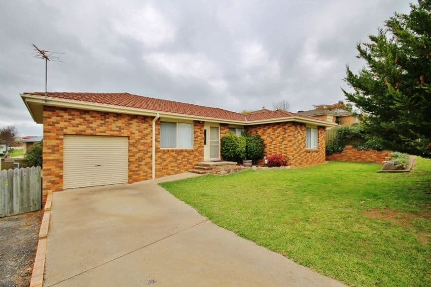1 Brocade Place, YOUNG NSW 2594, Young - Image 1