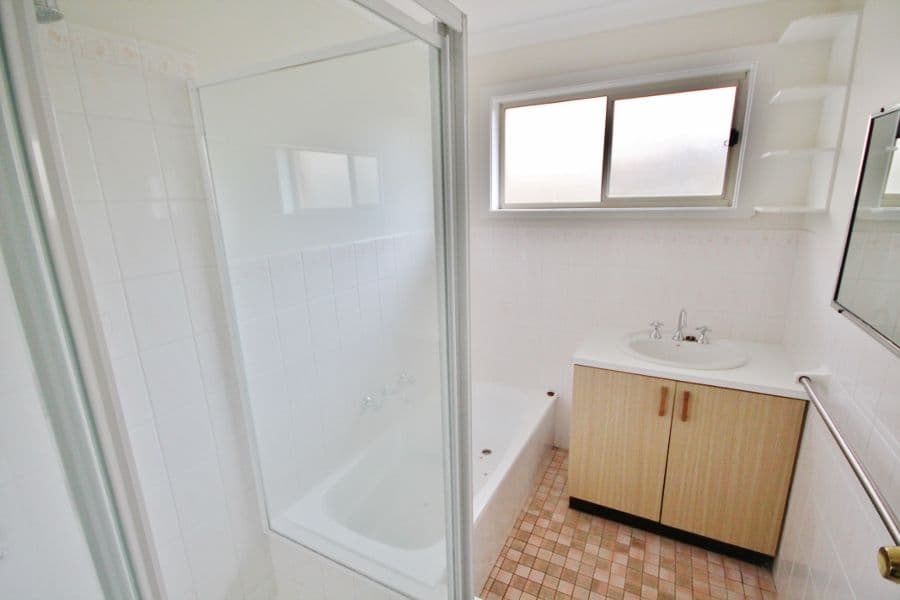 1 Brocade Place, YOUNG NSW 2594, Young - Thumbnail 4