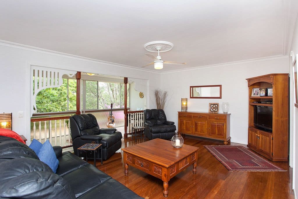 6 Fernshaw Street, Macgregor QLD 4109, Macgregor - Thumbnail 2