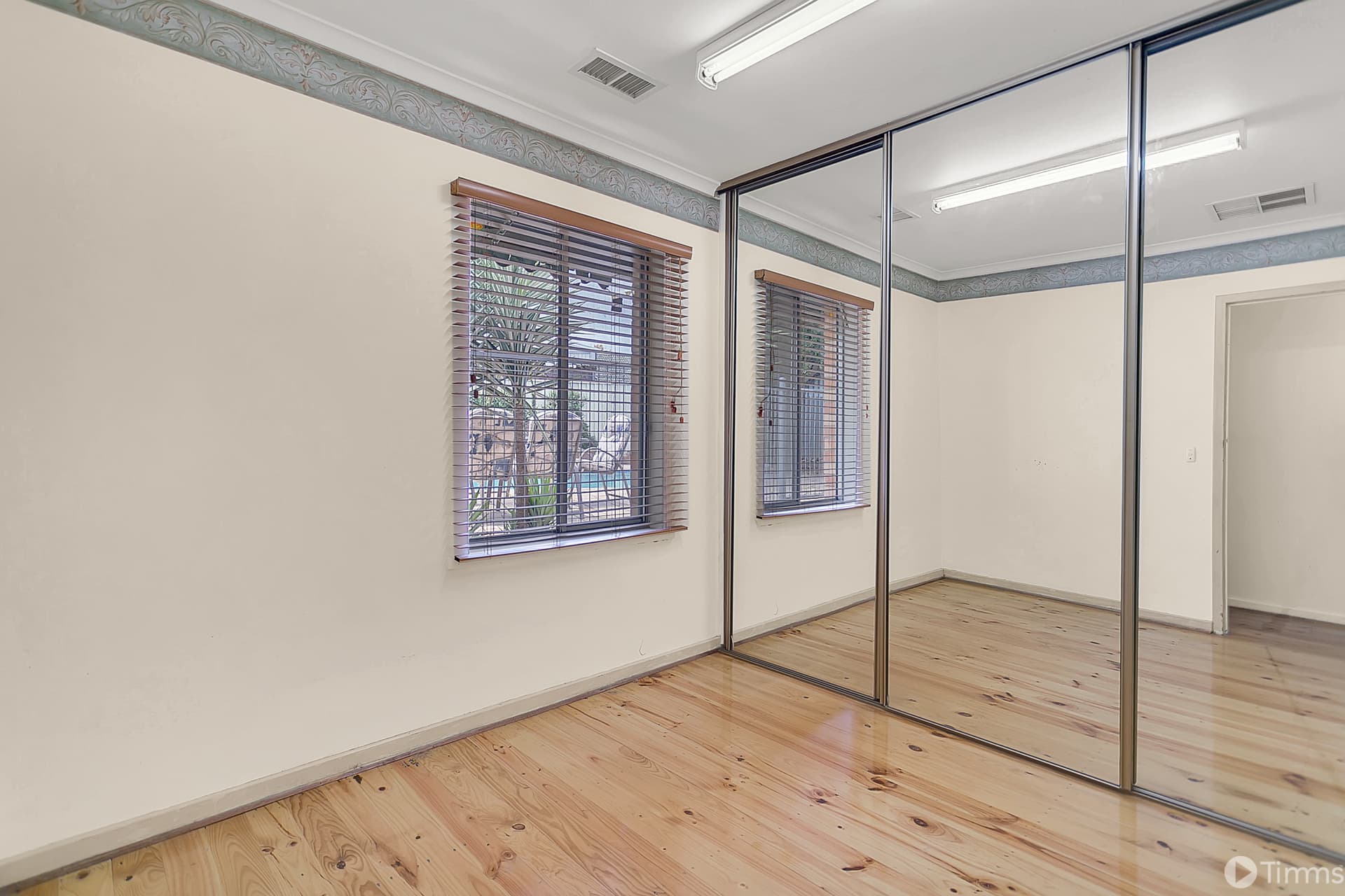 24 Suzanne Avenue, Morphett Vale - Thumbnail 7
