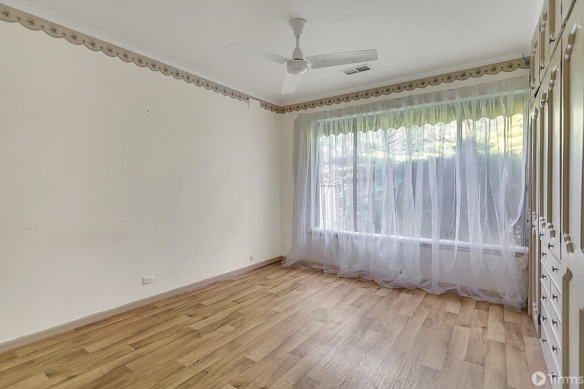 24 Suzanne Avenue, Morphett Vale - Thumbnail 8