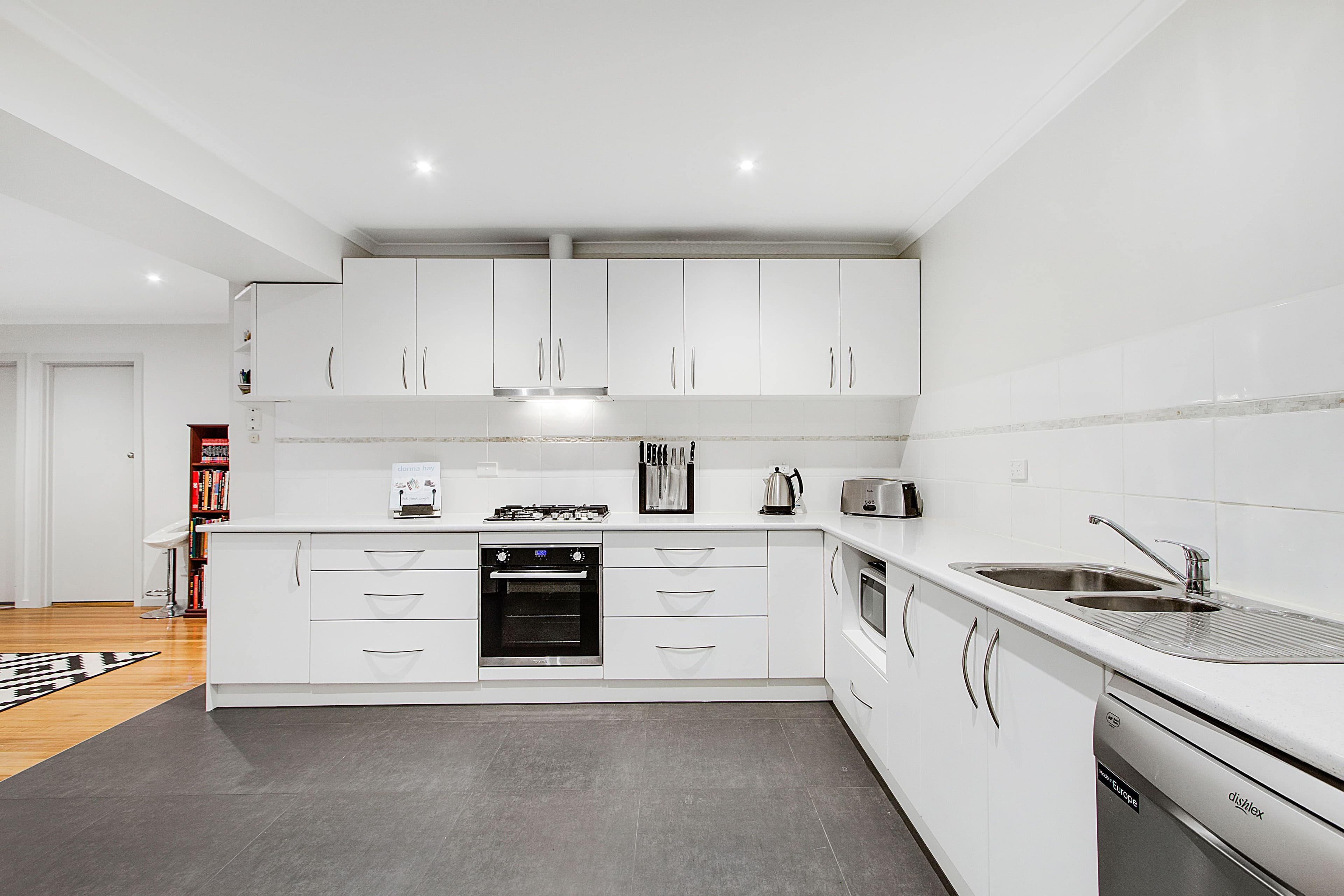 5 Brunei Grove, Frankston VIC 3199, Frankston - Thumbnail 4