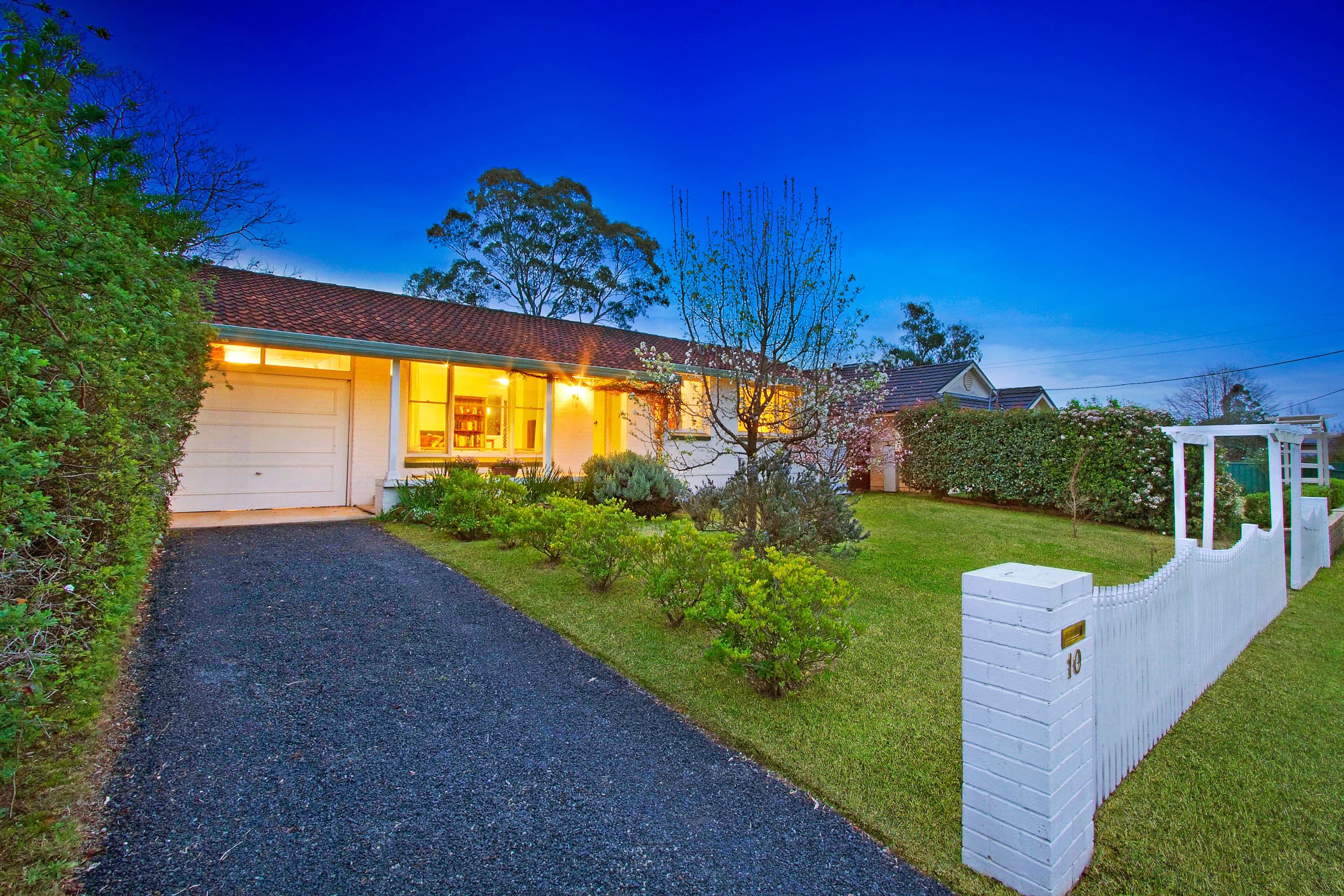 10 Tyne Crescent, North Richmond - Image 1