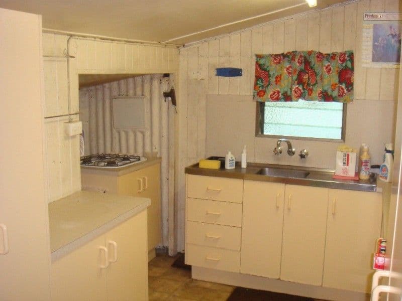 12 North Street, WEST END QLD 4810, West End - Thumbnail 3