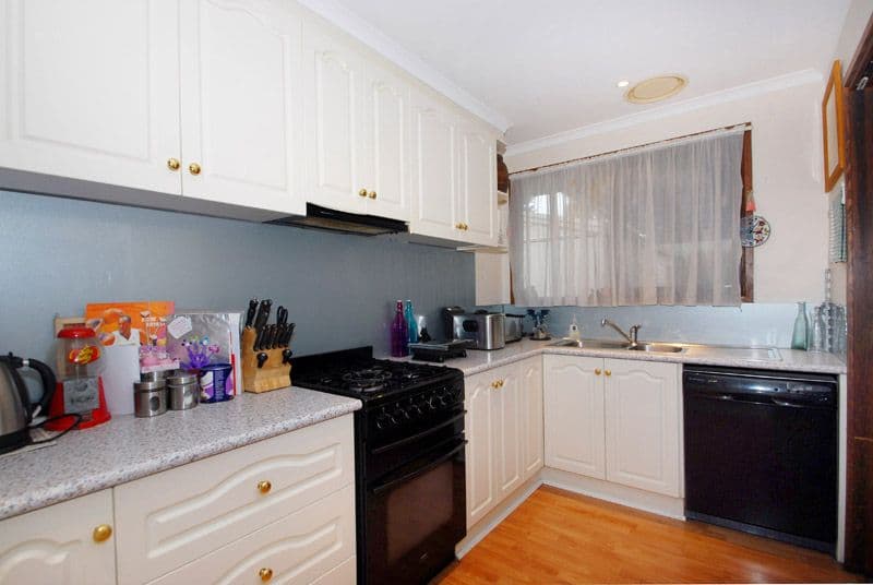 32 Quarrion Drive, CARRUM DOWNS VIC 3201, Carrum Downs - Thumbnail 2