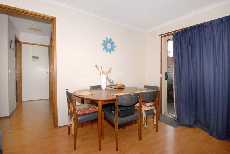 32 Quarrion Drive, CARRUM DOWNS VIC 3201, Carrum Downs - Thumbnail 3