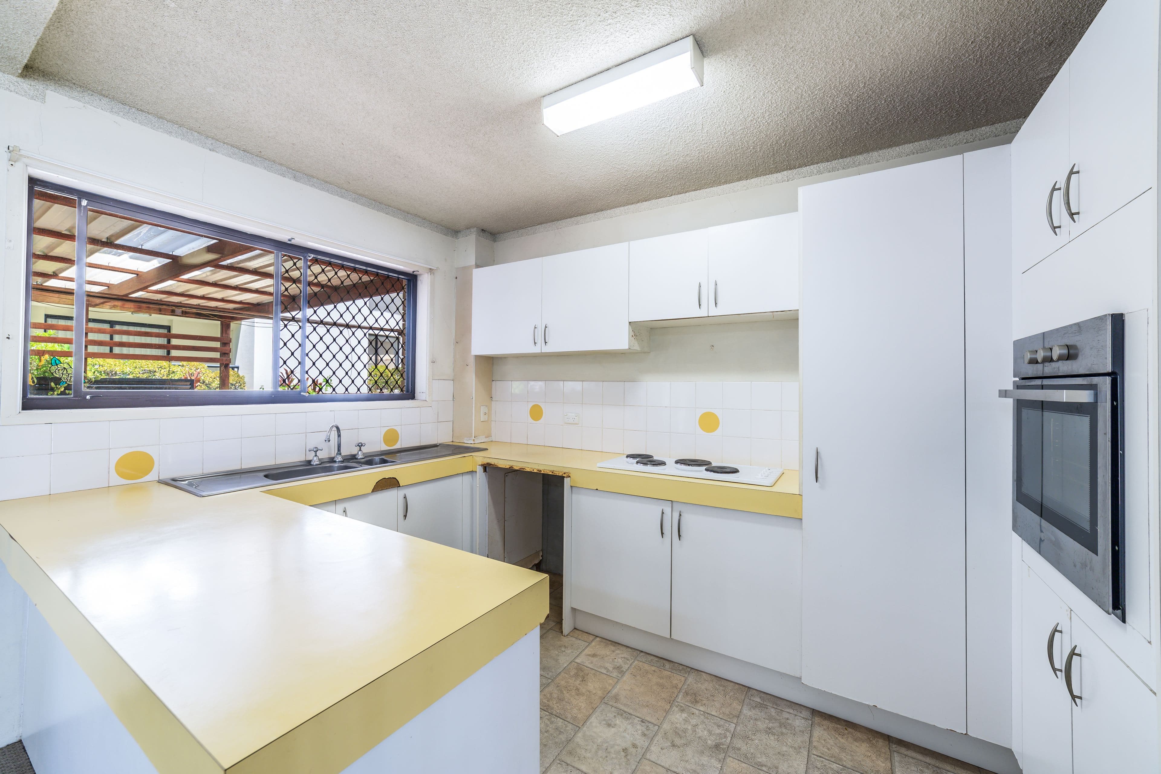 45 Meron Street, Southport QLD 4215, Southport - Thumbnail 3