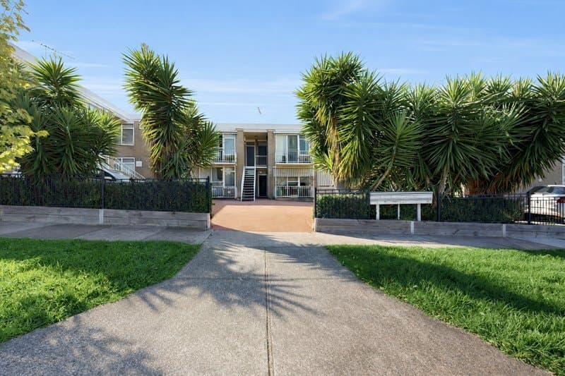 4 Marco Polo Street, Essendon - Thumbnail 6