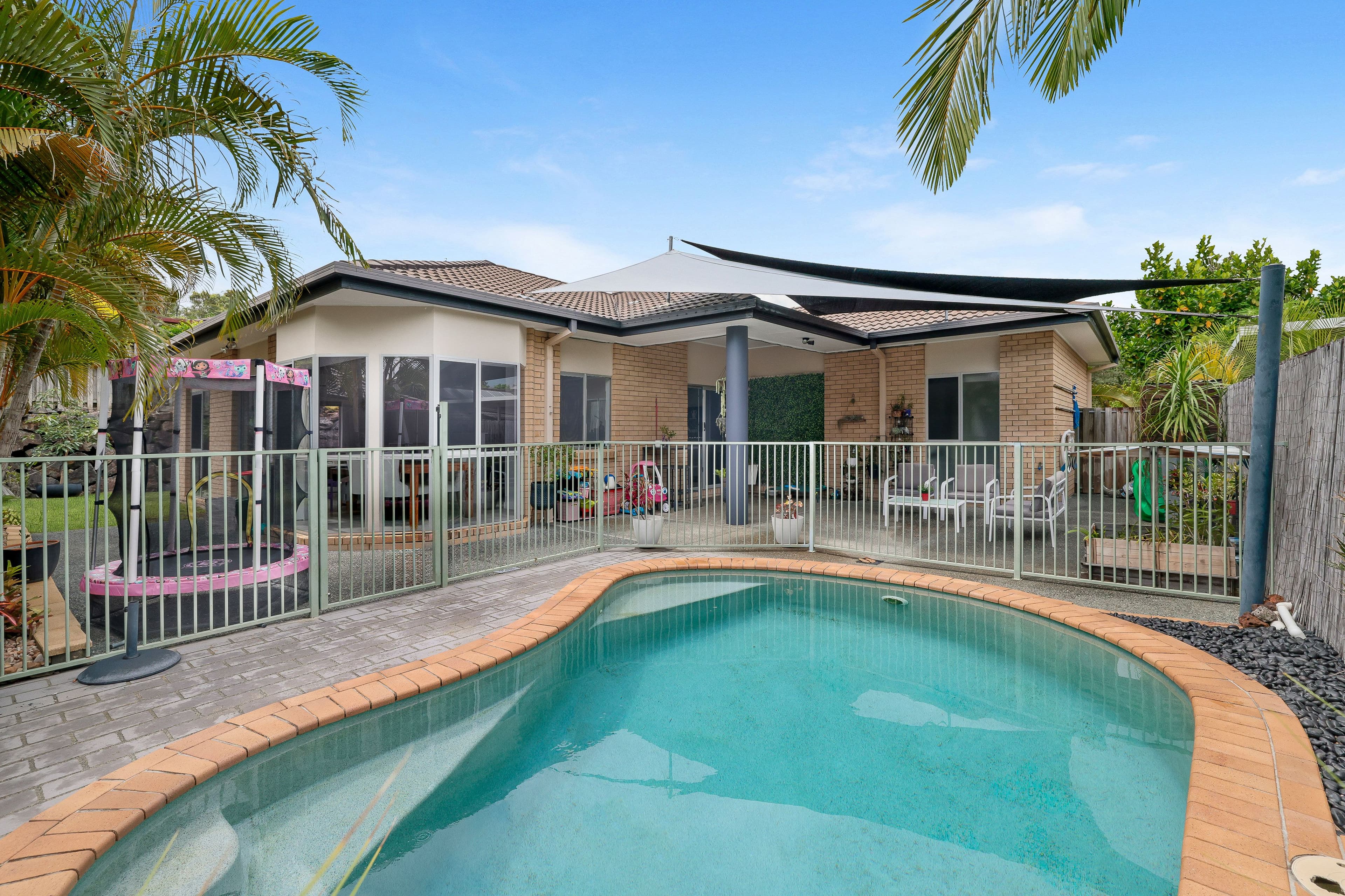 47 Feathertop Crescent, Pacific Pines QLD 4211, Pacific Pines - Thumbnail 3