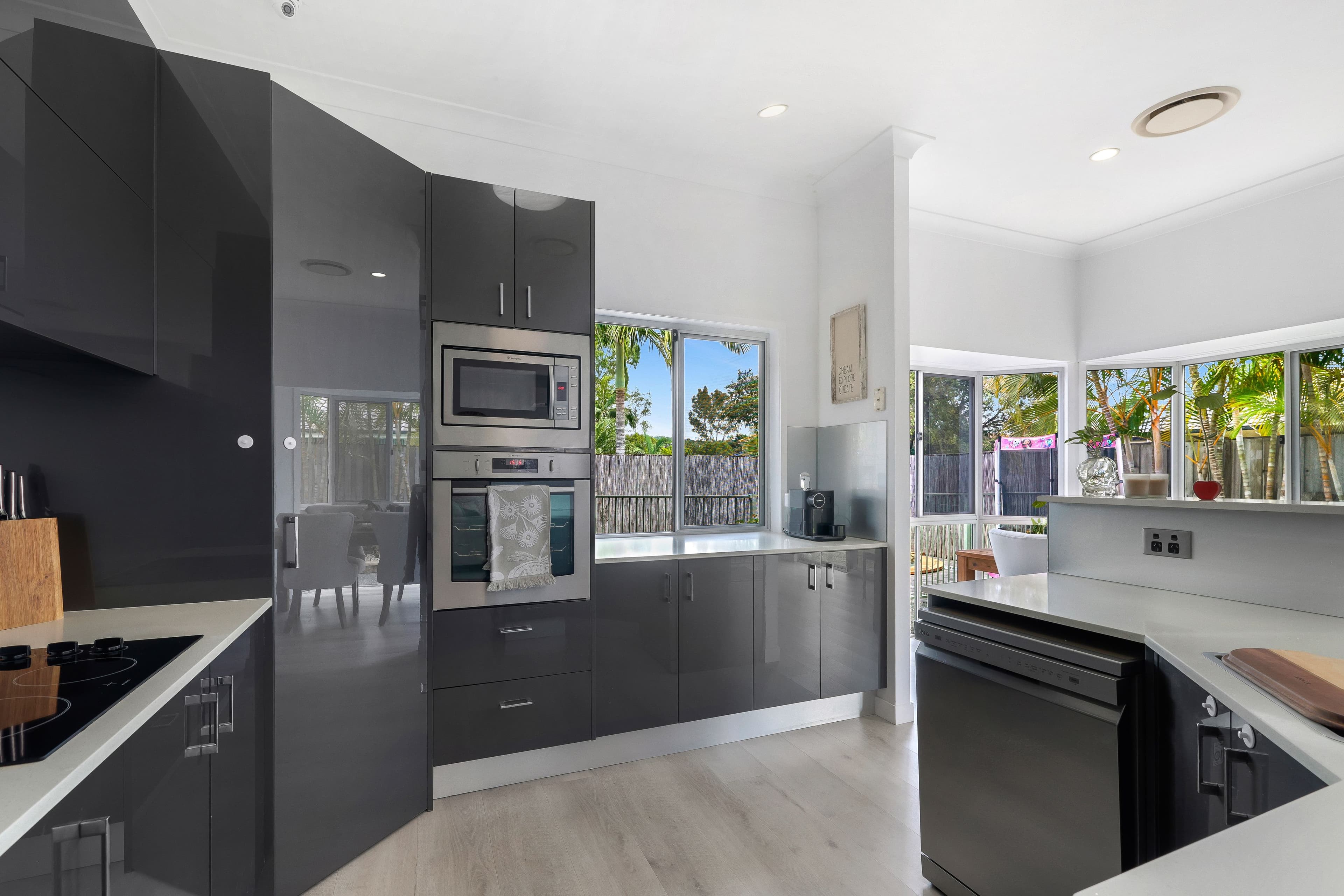 47 Feathertop Crescent, Pacific Pines QLD 4211, Pacific Pines - Thumbnail 5