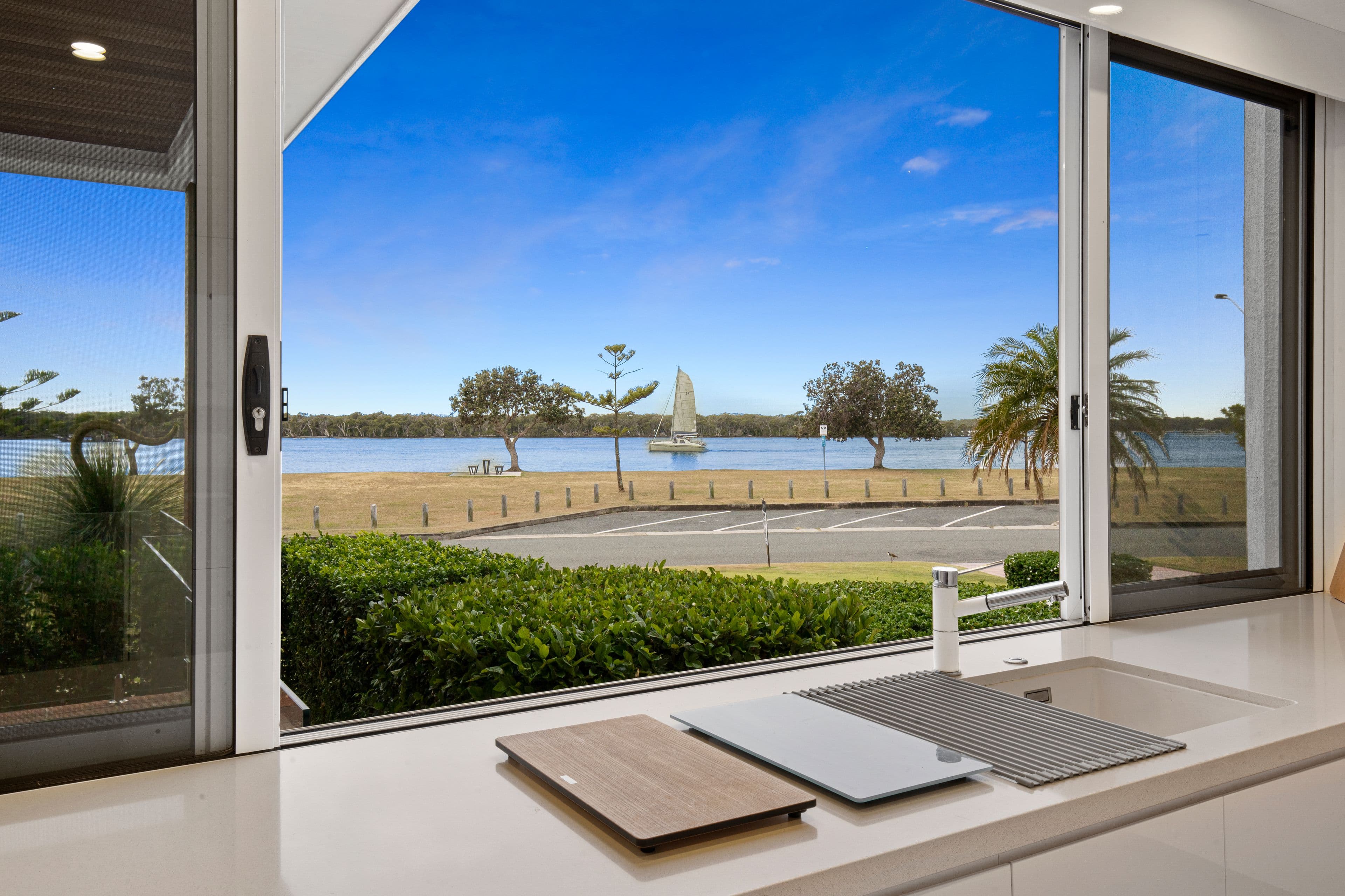 8 Constance Esplanade, Runaway Bay QLD 4216, Runaway Bay - Thumbnail 4