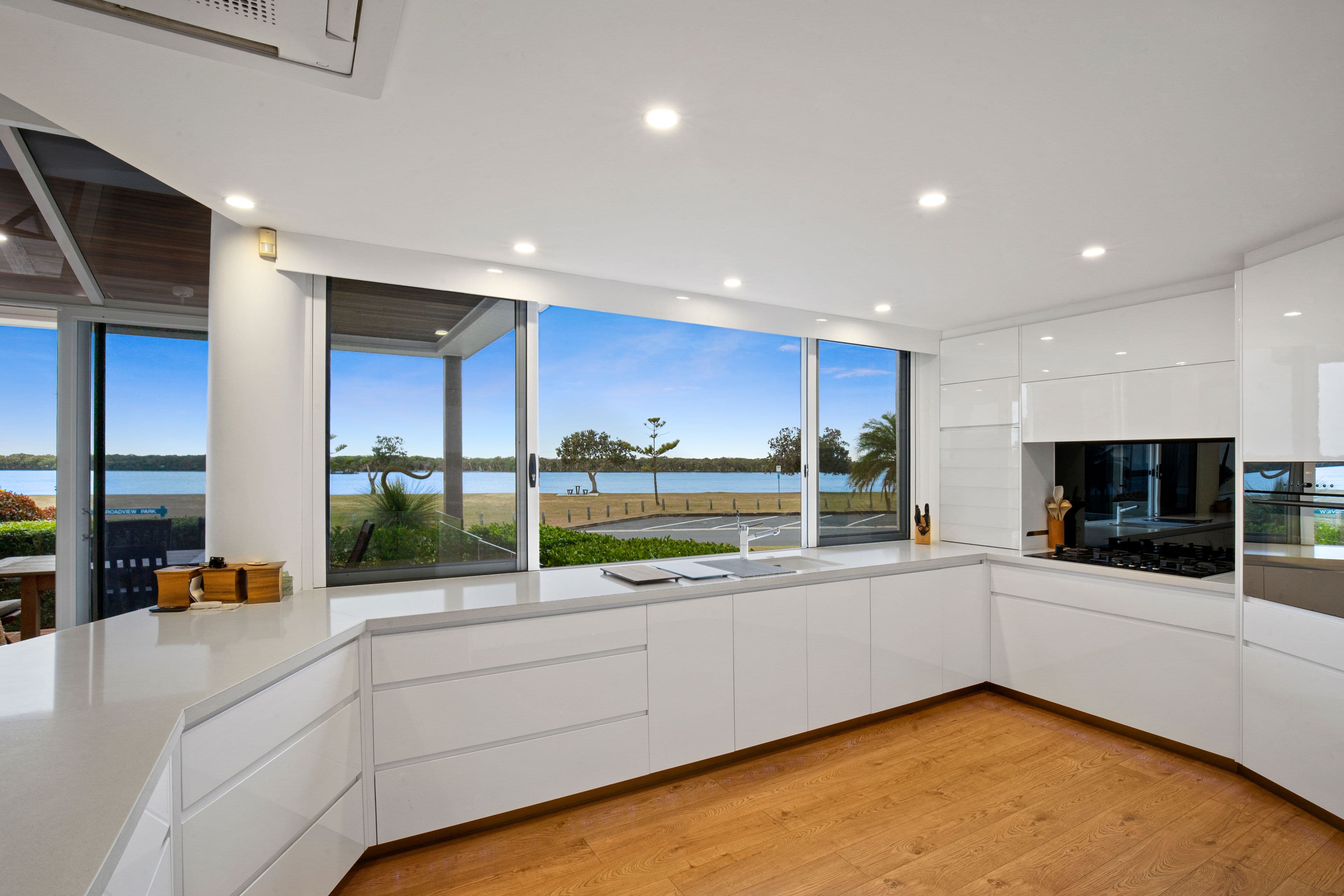 8 Constance Esplanade, Runaway Bay QLD 4216, Runaway Bay - Thumbnail 7