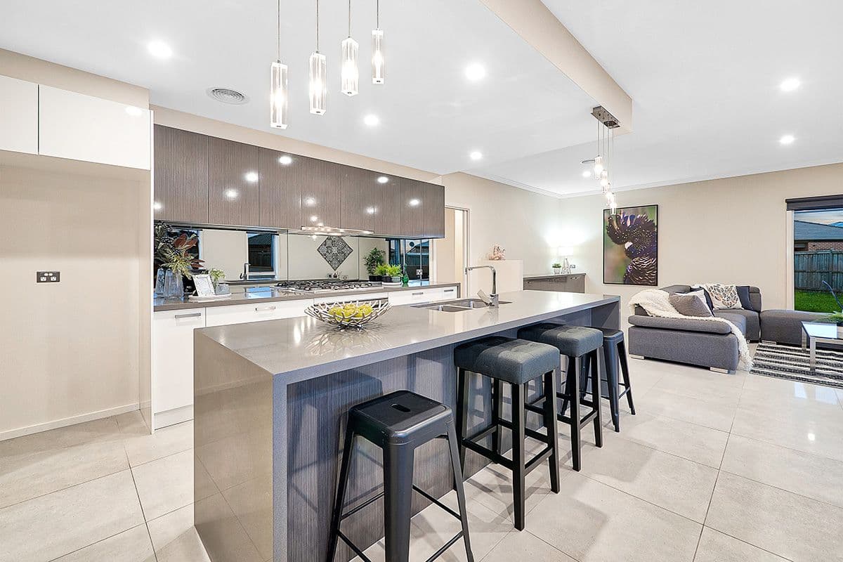 7 Woodstock Drive, Cranbourne North VIC 3977, Cranbourne North - Image 1