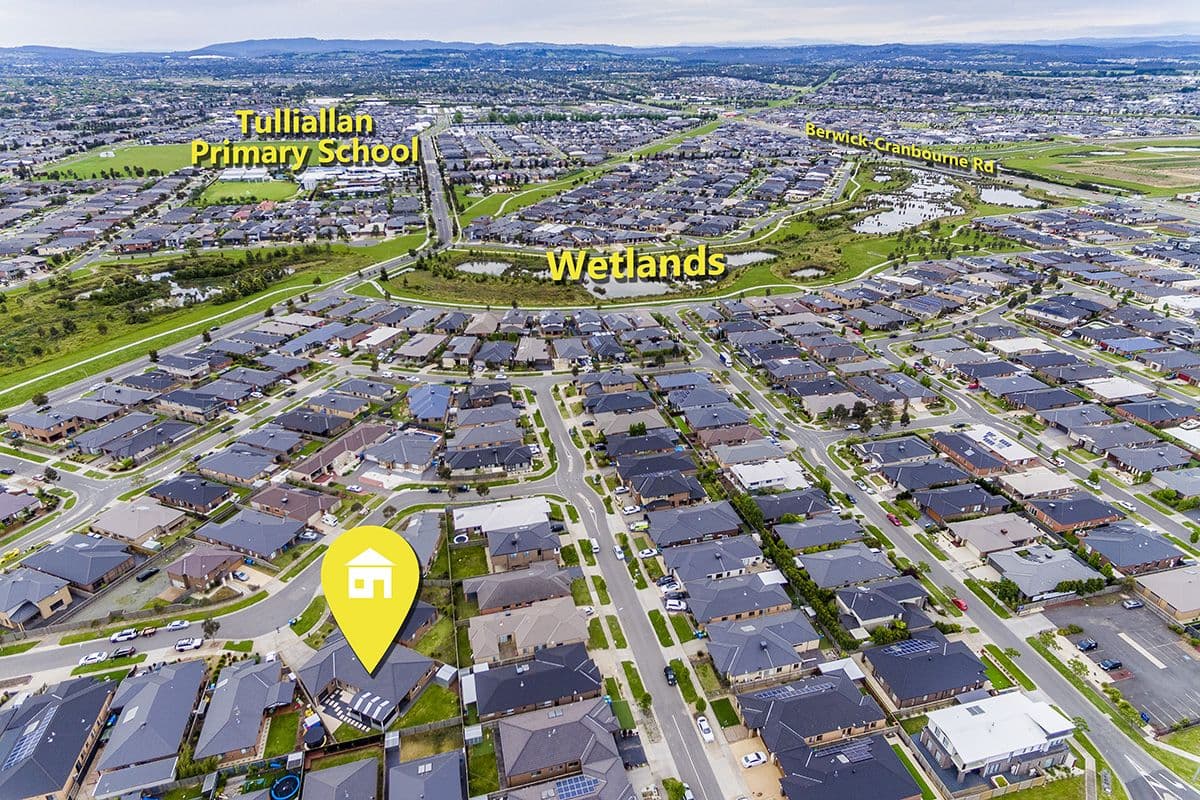 7 Woodstock Drive, Cranbourne North VIC 3977, Cranbourne North - Thumbnail 3