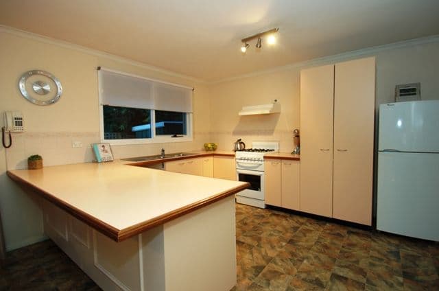 40 Calrossie Avenue, MONTMORENCY VIC 3094, Montmorency - Thumbnail 2
