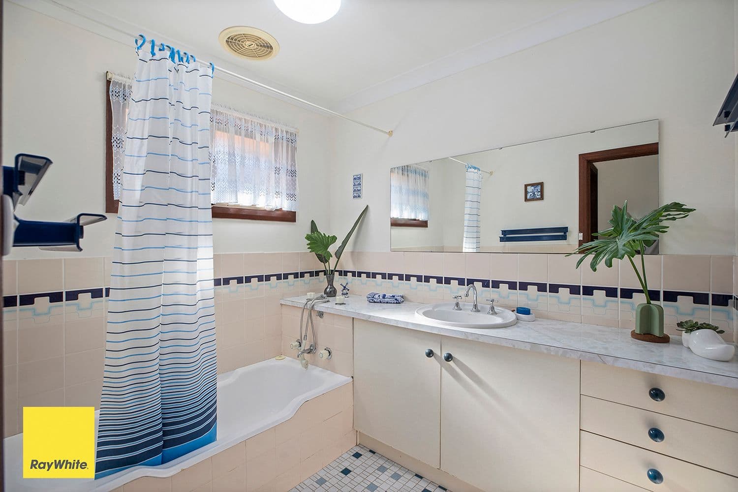 14 Dianne Close, Coffs Harbour NSW 2450, Coffs Harbour - Thumbnail 8