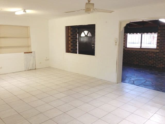 3 Lydia Avenue, WOODRIDGE QLD 4114, Woodridge - Thumbnail 3