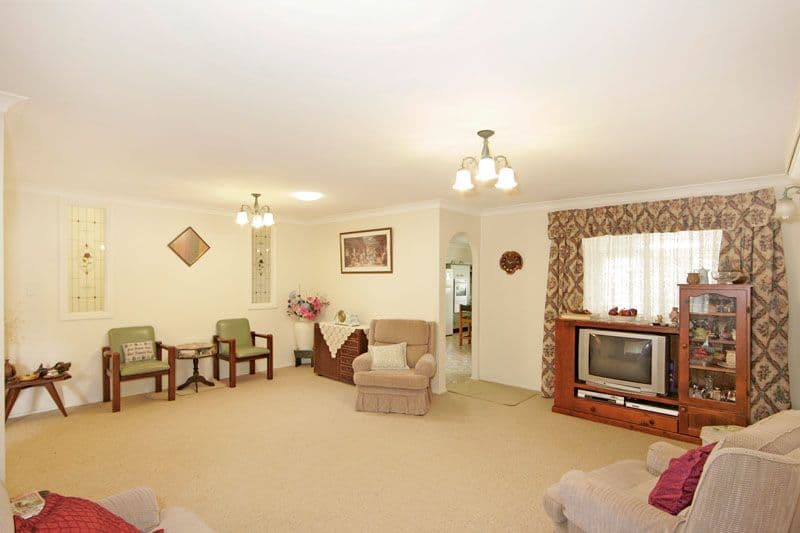 2 Compass Close, BATEAU BAY NSW 2261, Bateau Bay - Thumbnail 2