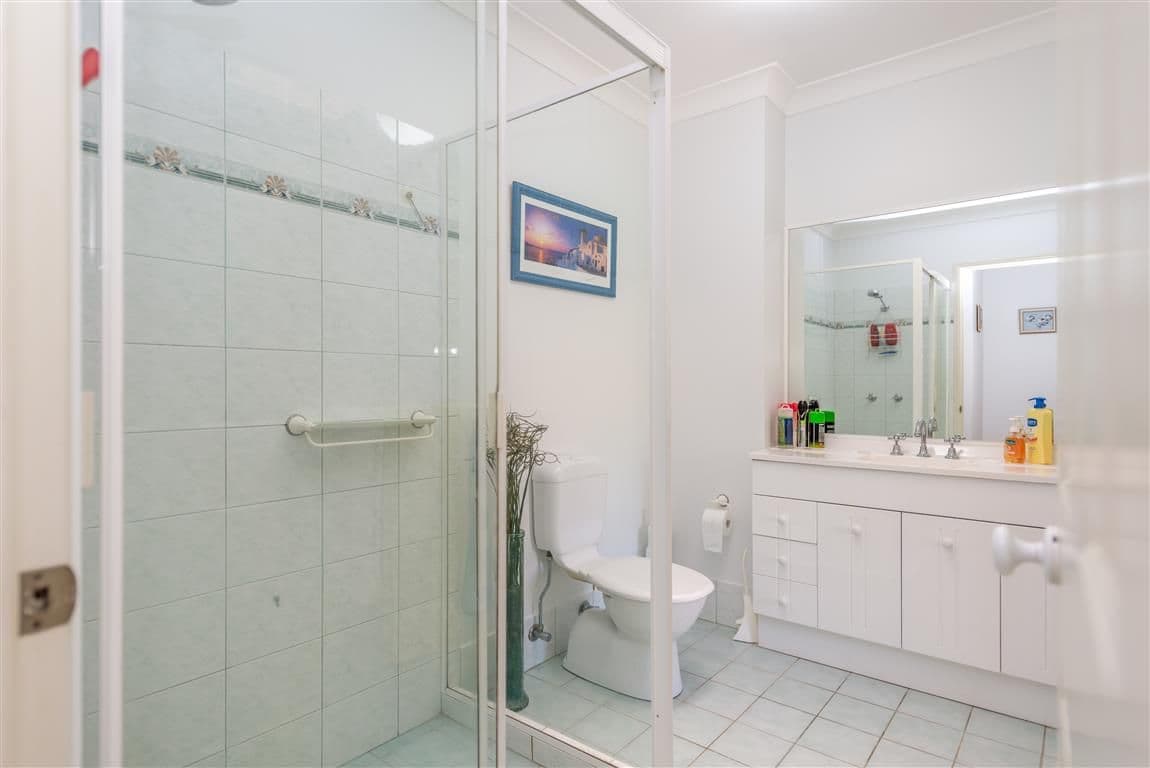 17 Korina Avenue, COOLANGATTA QLD 4225, Coolangatta - Thumbnail 6