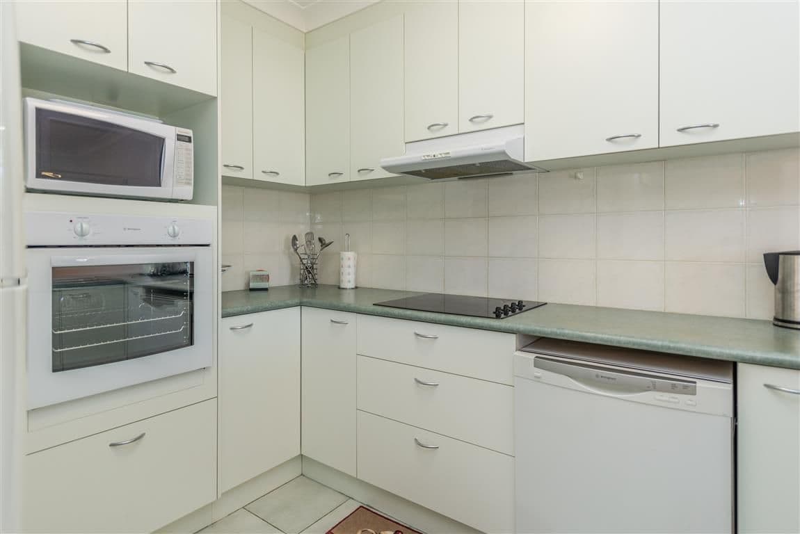 17 Korina Avenue, COOLANGATTA QLD 4225, Coolangatta - Thumbnail 7